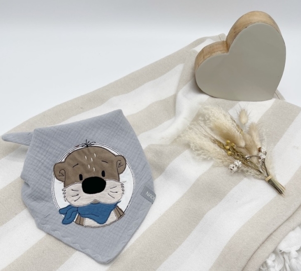 Halstuch "Button Otter mit Halstuch"